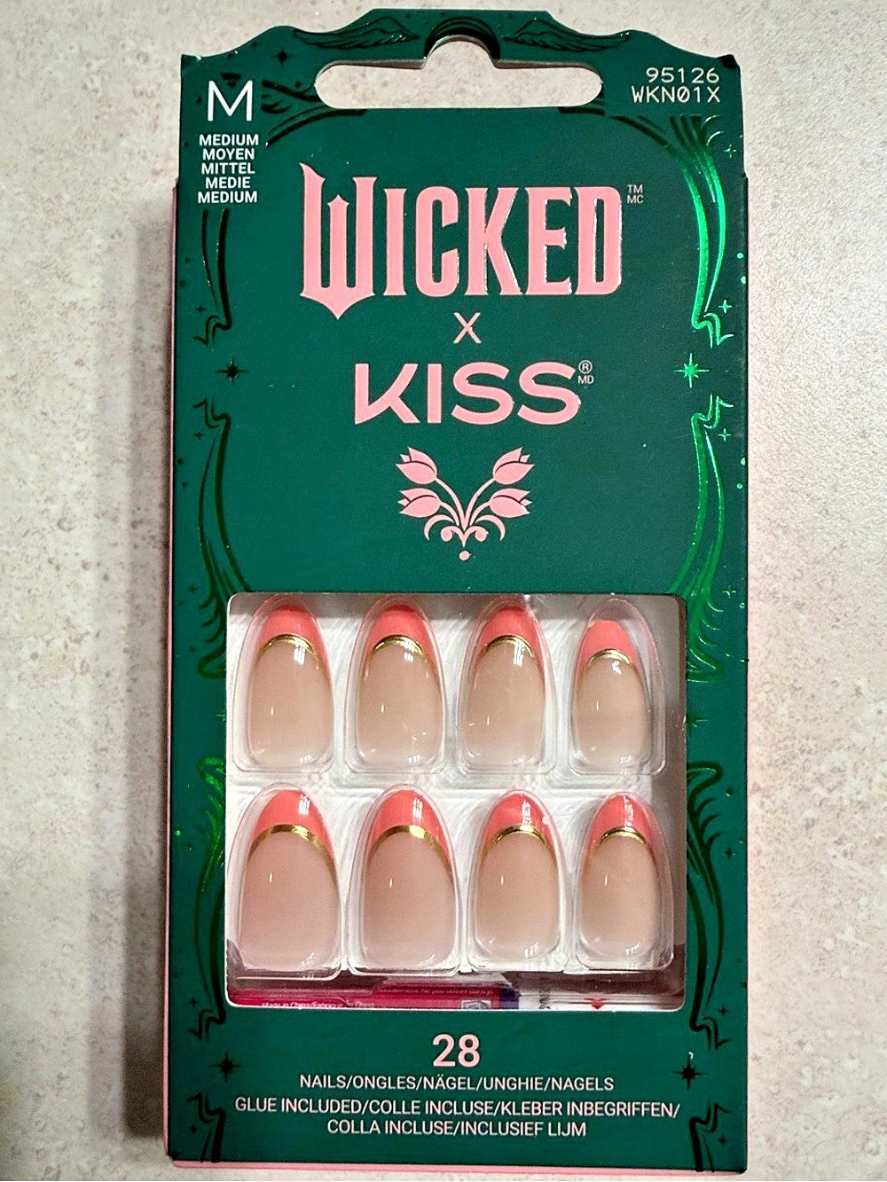 KISS Wicked x KISS Press-On Nails - Dreams Take Flight